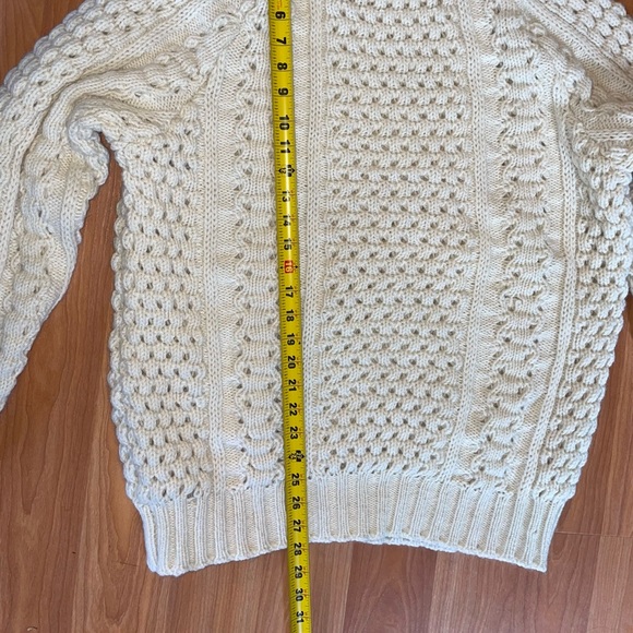 Authentic vintage Donegal 80’s fisherman knit sweater. Hand loomed, real wool. - Picture 4 of 5